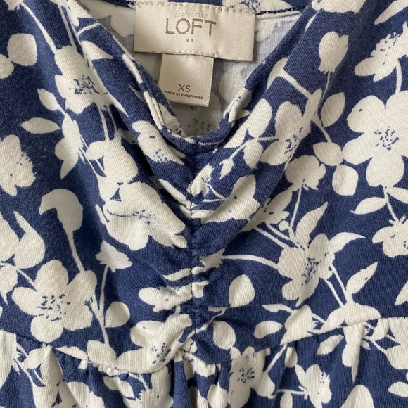 LOFT Tiered Summer Dress - Picture 4 of 9